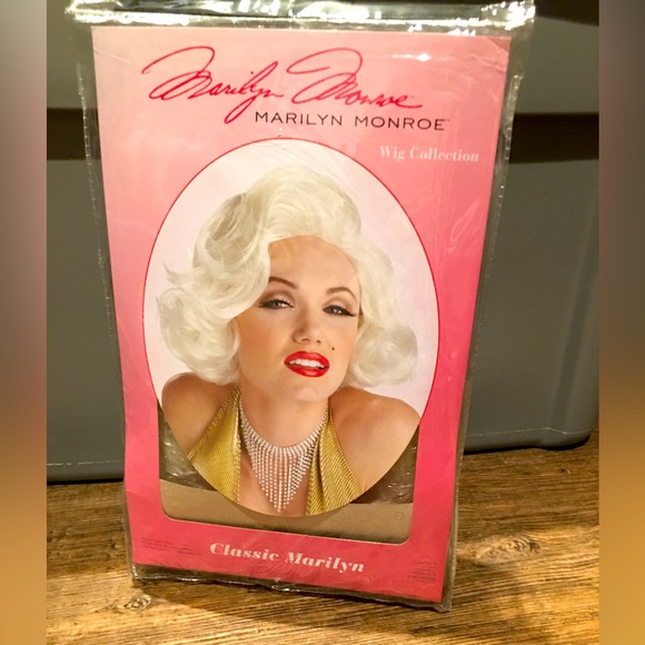 Marilyn Monroe wig - Picture 1 of 1